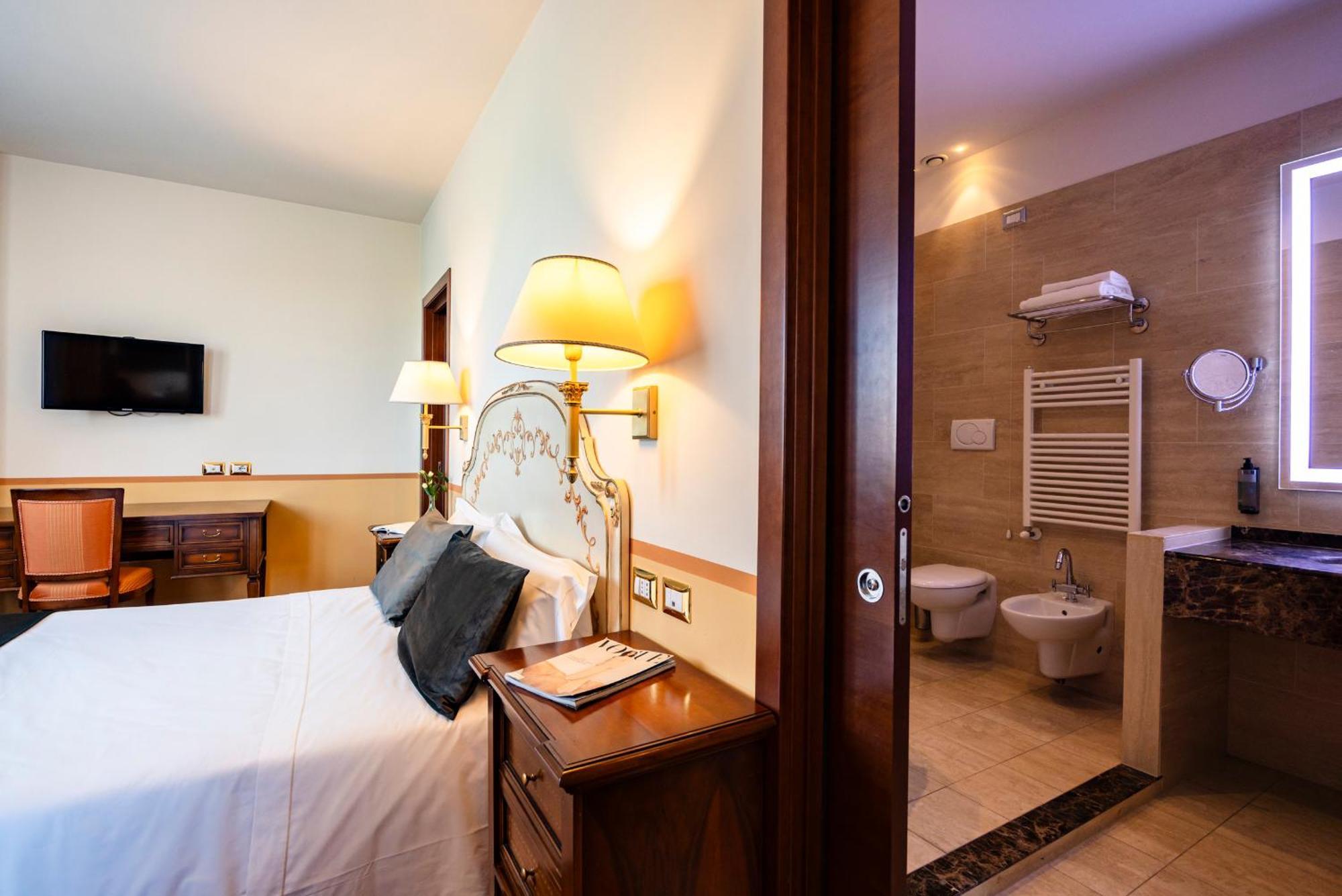 Hotel Il Gentiluomo Arezzo Luaran gambar