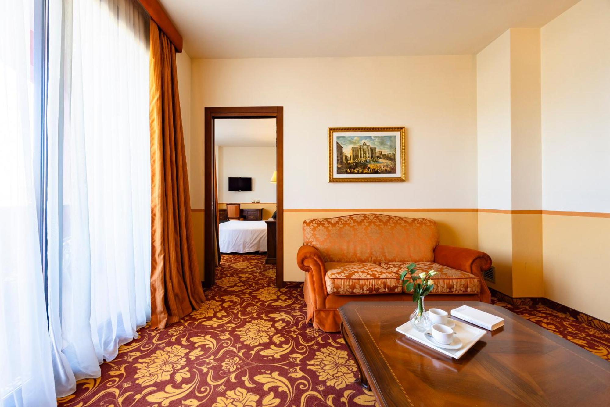 Hotel Il Gentiluomo Arezzo Luaran gambar